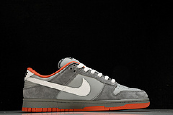 NK Dunk SB Low“Staple NYC Pigeon” 304292-011