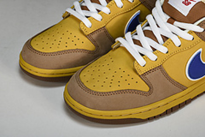 Nike SB Dunk Low Newcastle Brown Ale 313170-741
