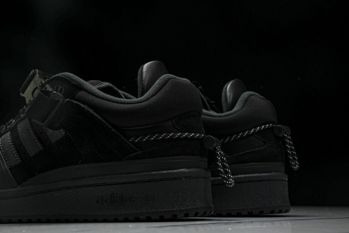 Bad Bunny Forum Low   GW5021