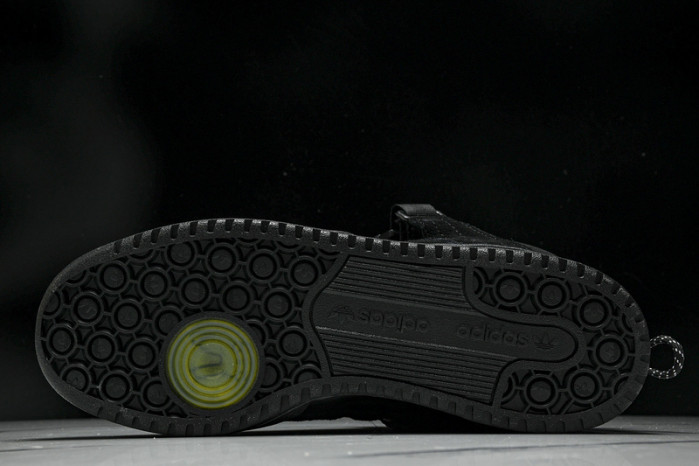 Bad Bunny Forum Low   GW5021