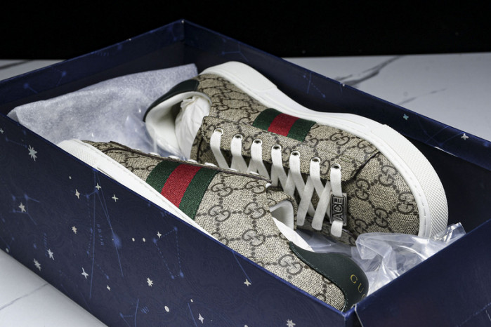 G*u*i sneaker