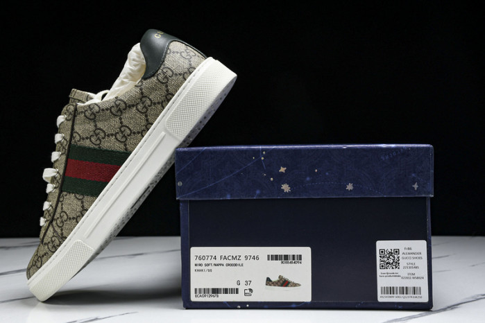 G*u*i sneaker