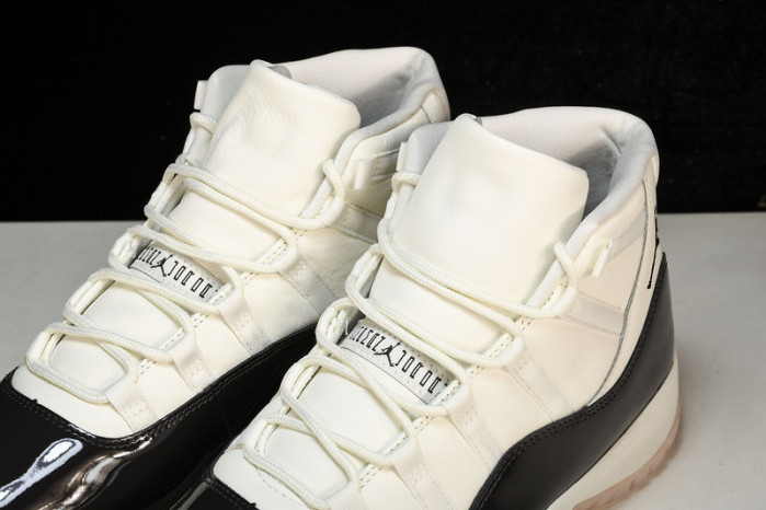 Air Jordan 11 Retro“Neapolitan” AR0715-101