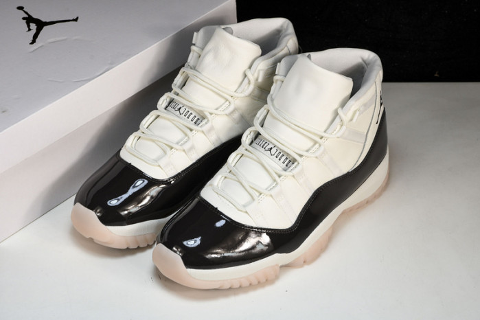 Air Jordan 11 Retro“Neapolitan” AR0715-101