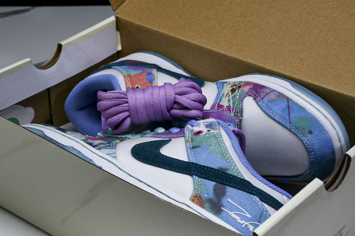 Futura Laboratories x Nike SB Dunk Low HF6061-400