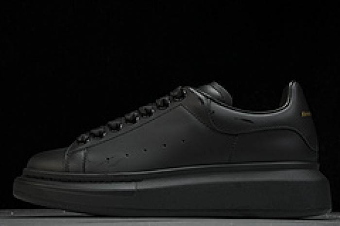 Alexander McQueen sneaker