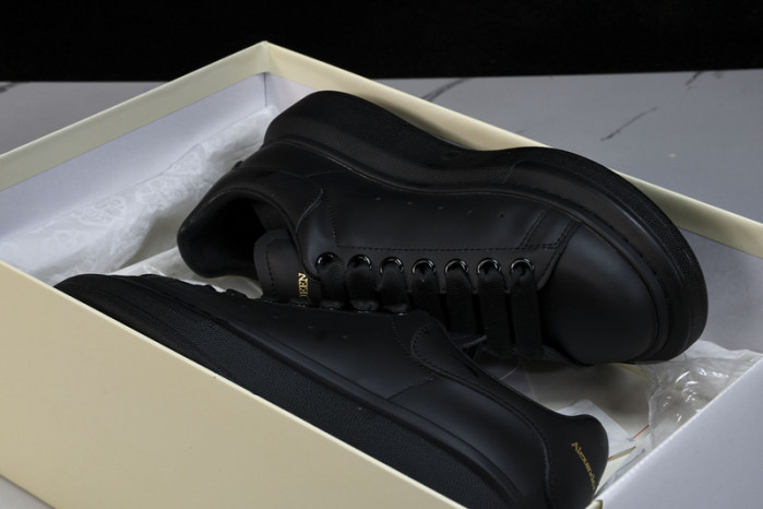 Alexander McQueen sneaker
