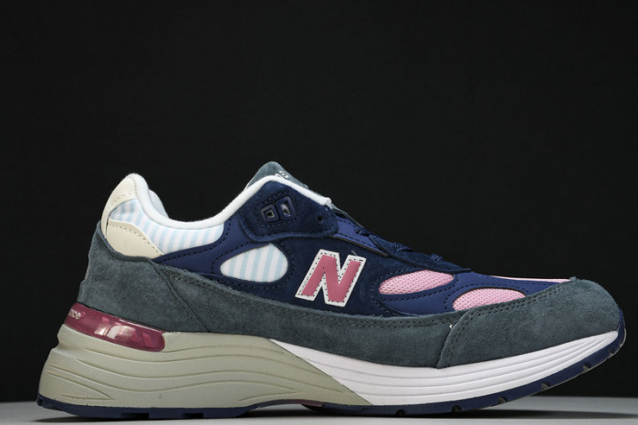 New Balance  M992NT