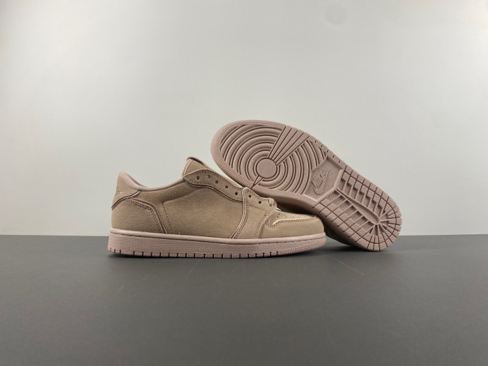 Travis Scott x Air Jordan 1  AO1935-204