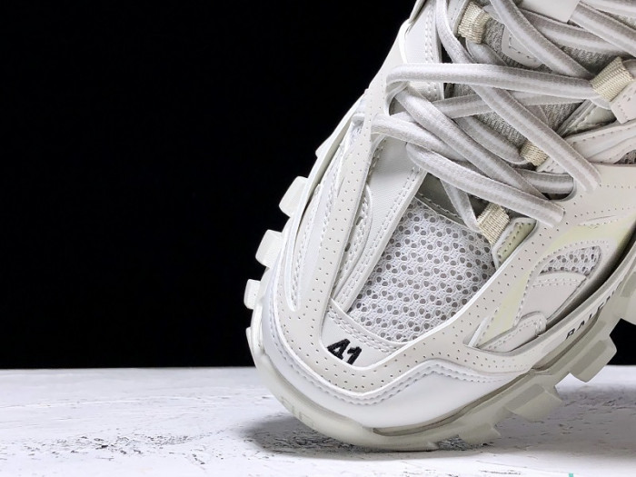 BLEN Track White 542023W1GB19000