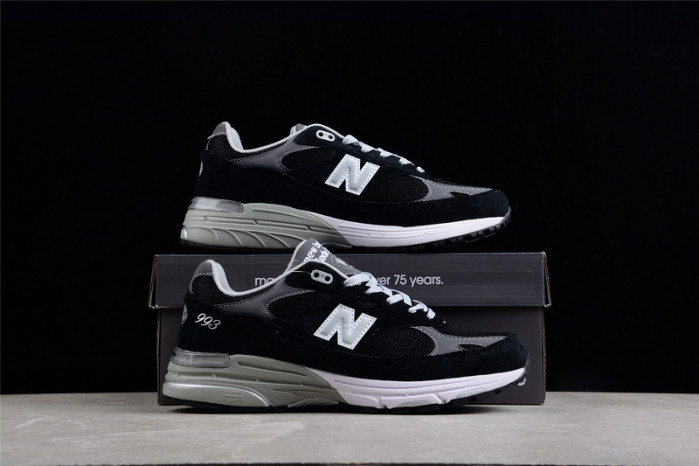 New Balance M993