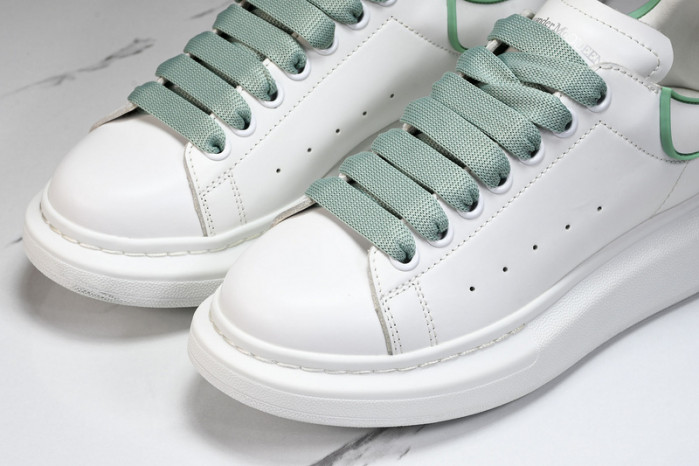 Alexander McQueen sneaker