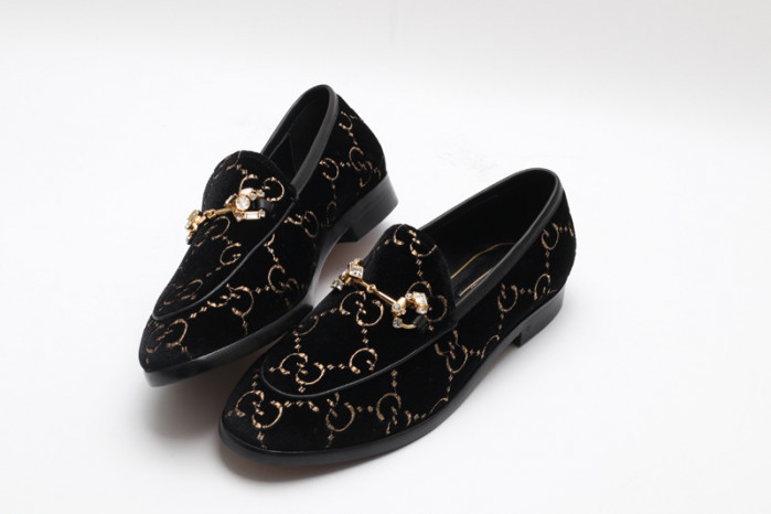 G*u*i sneaker