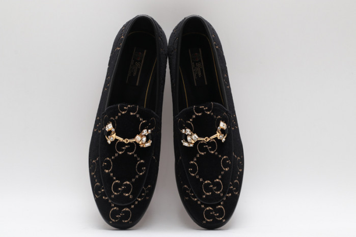 G*u*i sneaker