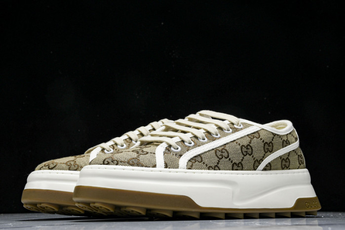 G*u*i sneaker