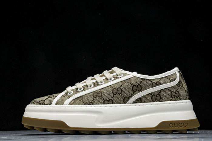 G*u*i sneaker