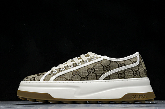G*u*i sneaker