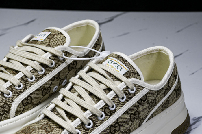 G*u*i sneaker