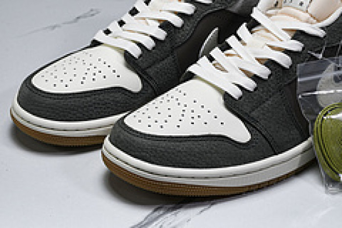 Air Jordan 1 Low SE  FD0399-004