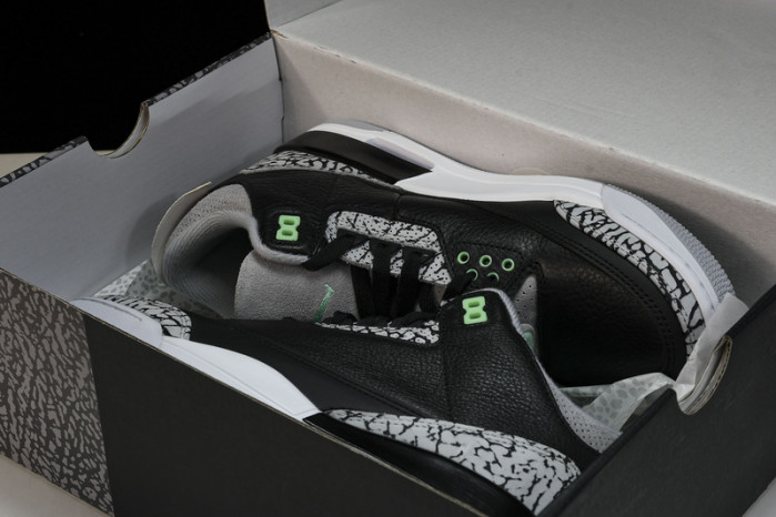 AIR JORDAN 3 "GREEN GLOW" CT8532-031