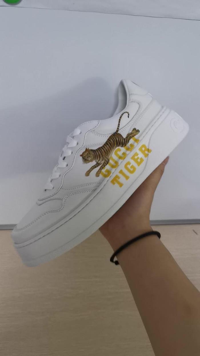 G*u*i sneaker