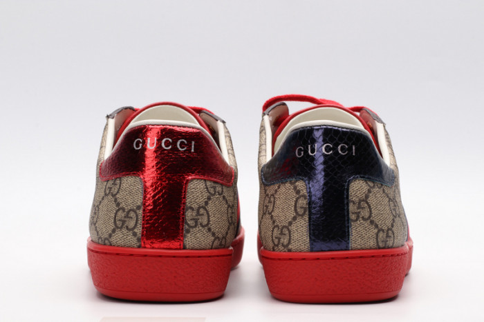 G*u*i sneaker