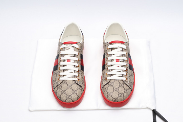 G*u*i sneaker