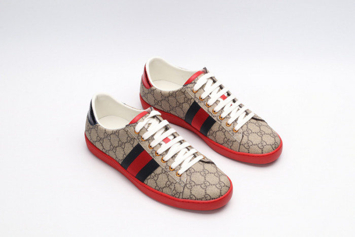G*u*i sneaker