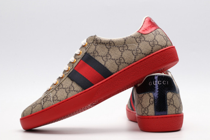 G*u*i sneaker