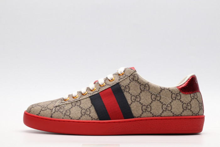 G*u*i sneaker