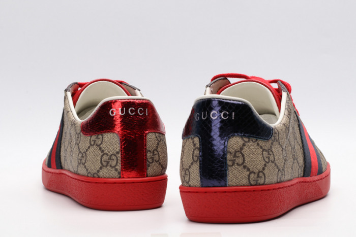 G*u*i sneaker
