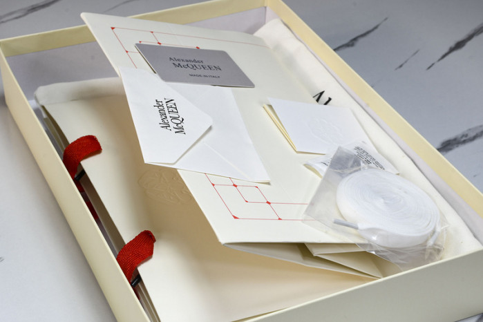 Alexander McQueen sneaker