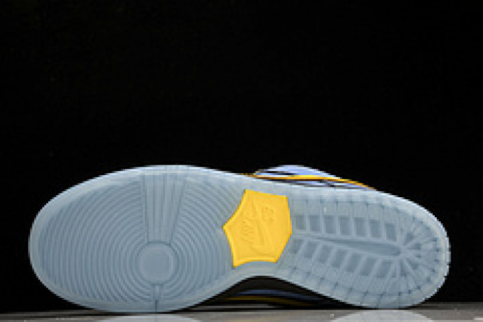 The Powerpuff Girls x NK Dunk SB Low  FZ8320-400