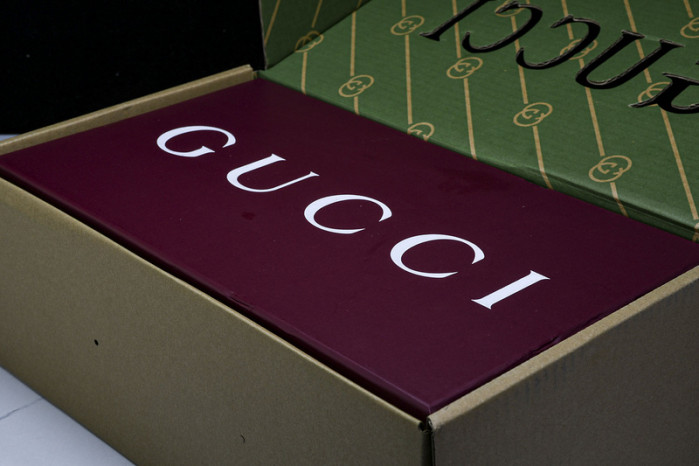 G*u*i sneaker