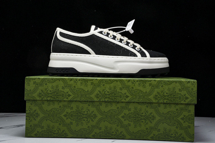 G*u*i sneaker