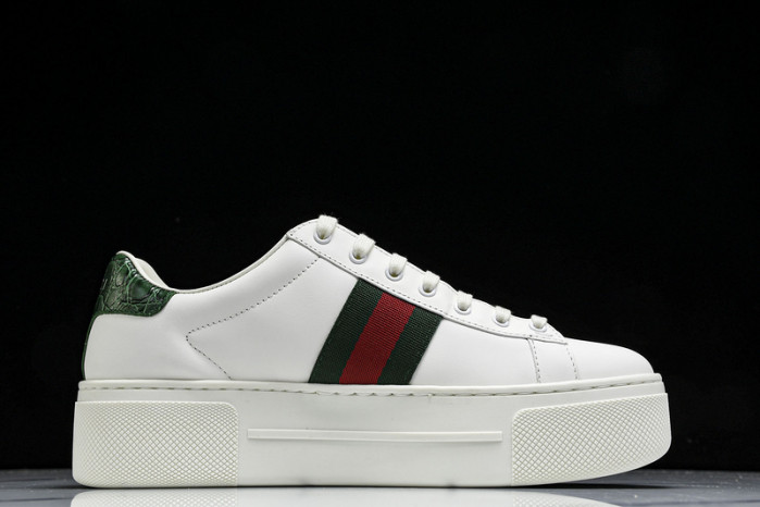 G*u*i sneaker