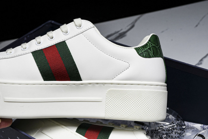 G*u*i sneaker