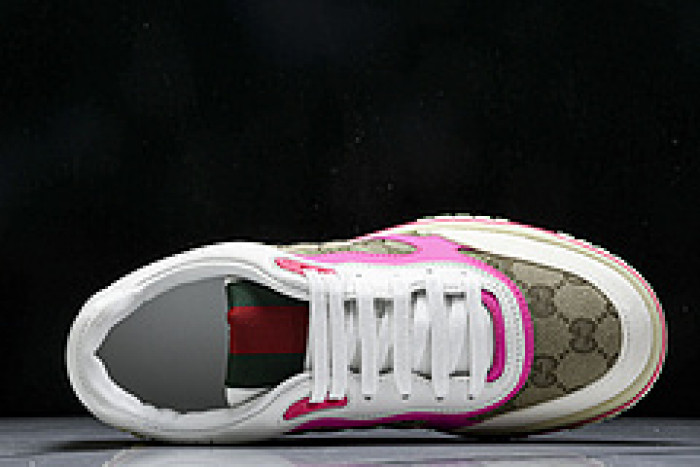 G*u*i sneaker