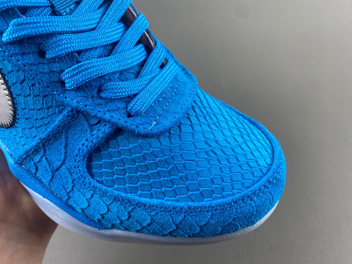 Nike Kobe 8 ZK 8  555035-304