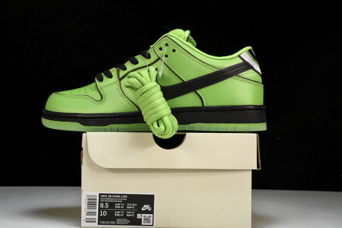 The Powerpuff Girls x NK Dunk SB Low  FZ8319-300