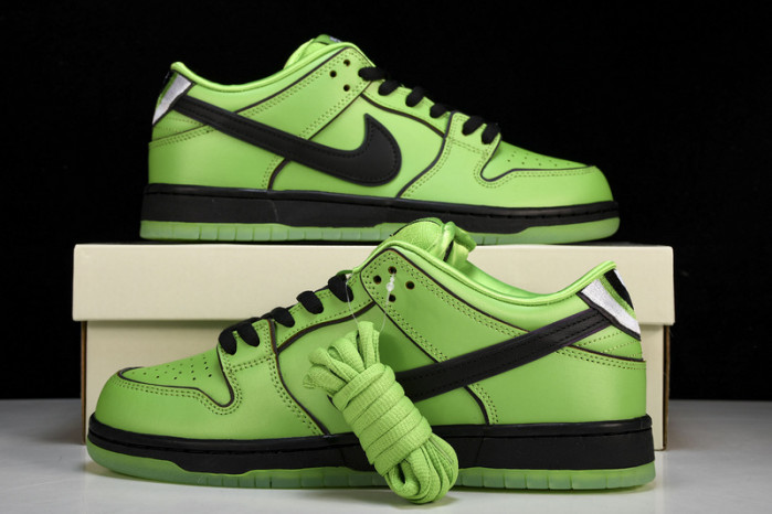 The Powerpuff Girls x NK Dunk SB Low  FZ8319-300