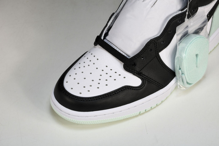 Air Jordan 1 Retro High OG NRG   61428 100