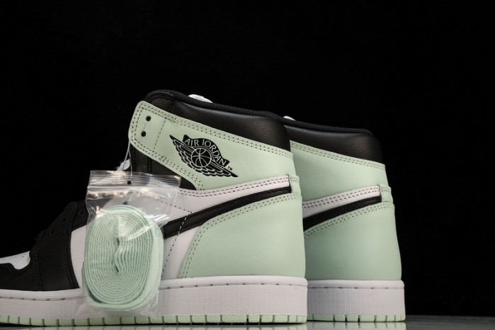 Air Jordan 1 Retro High OG NRG   61428 100