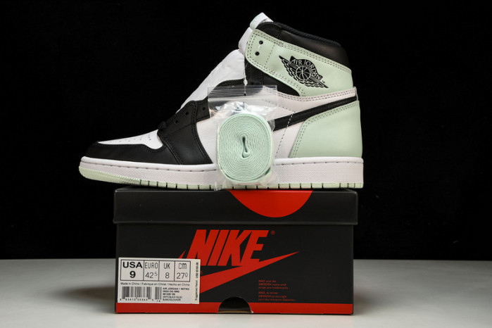 Air Jordan 1 Retro High OG NRG   61428 100