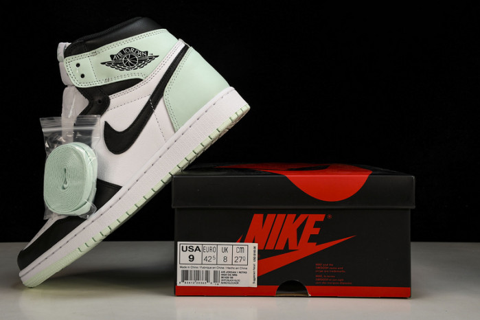 Air Jordan 1 Retro High OG NRG   61428 100
