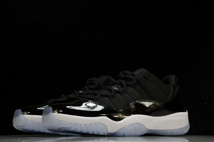 Air Jordan 11 Low "Space Jam"  FV5104-004