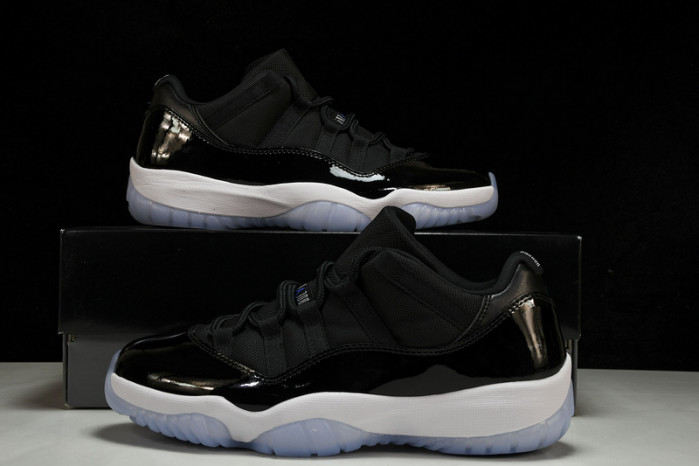Air Jordan 11 Low "Space Jam"  FV5104-004