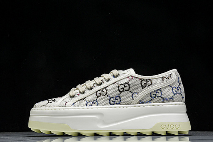 G*u*i sneaker
