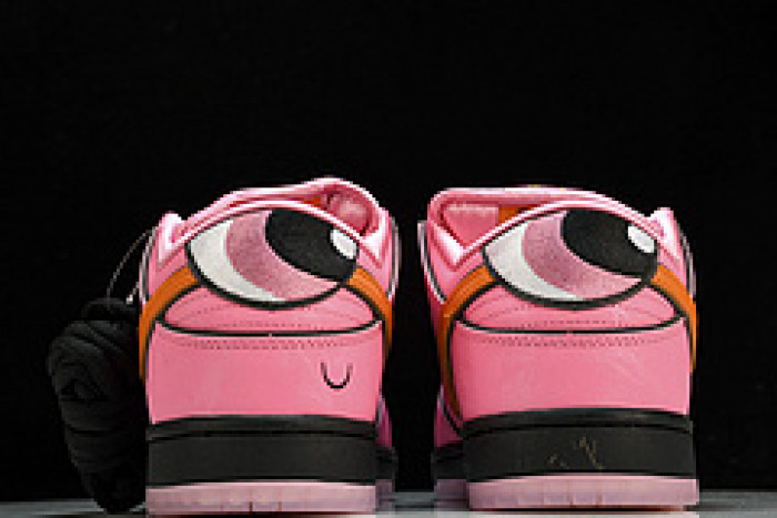 The Powerpuff Girls x NK Dunk SB Low   FD2631-600