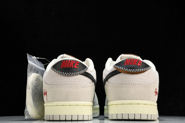 Stussy x Nk SB Dunk Low "Certified Fresh"   DD9776-068